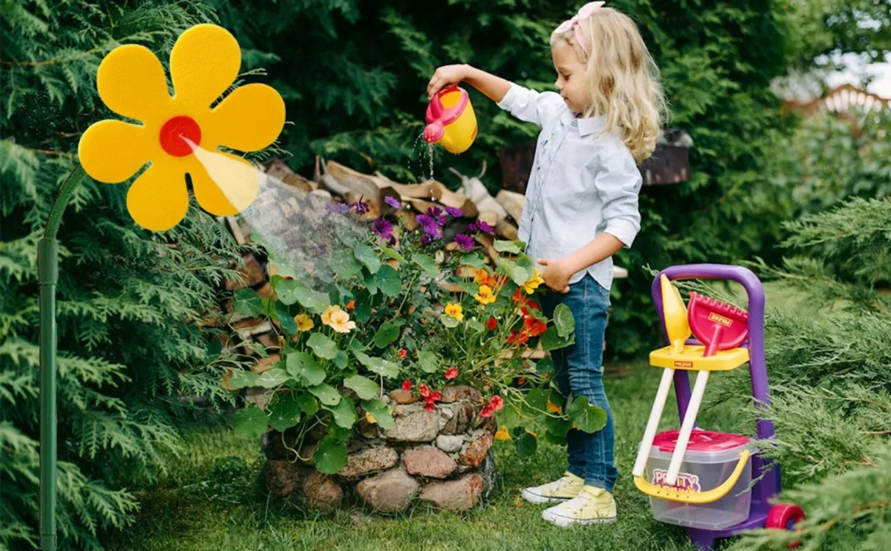 Crazy Daisy Sprinkler Crazy Dancing Flower Water Sprinkler Funny Sun Daisy Lawn Sprinkler for Yard Watering Dogs Kids Playing